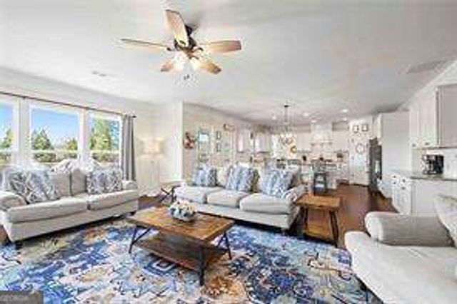 496 Spring View Drive, Woodstock, GA 30188