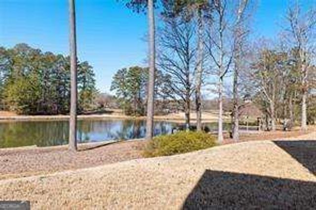 496 Spring View Drive, Woodstock, GA 30188