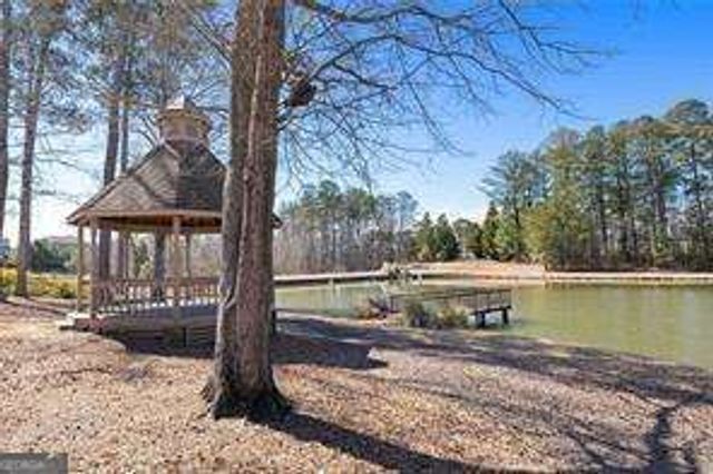 496 Spring View Drive, Woodstock, GA 30188