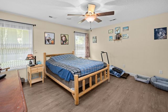 315 E Lotte Street, Blue Grass, IA 52726