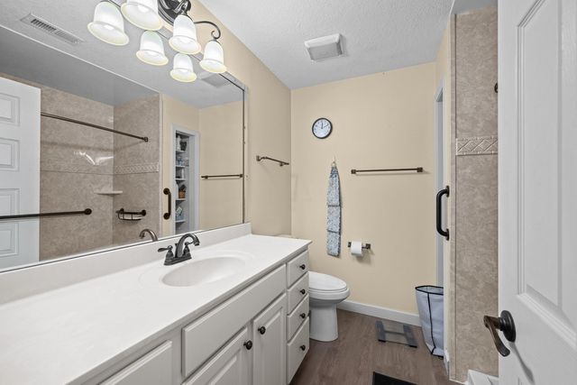 315 E Lotte Street, Blue Grass, IA 52726