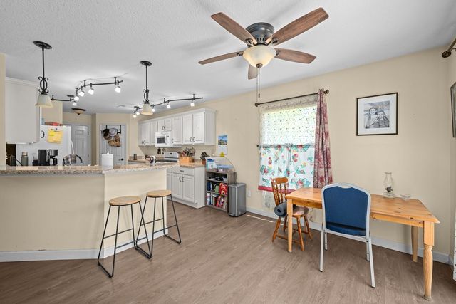 315 E Lotte Street, Blue Grass, IA 52726