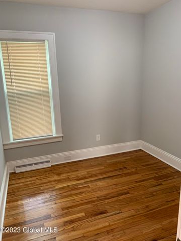113 15th Street 1, Watervliet, NY 12189