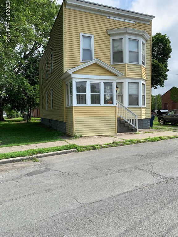 113 15th Street 1, Watervliet, NY 12189