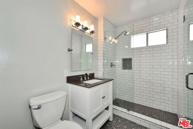 2427 Centinela Avenue G, Santa Monica, CA 90405