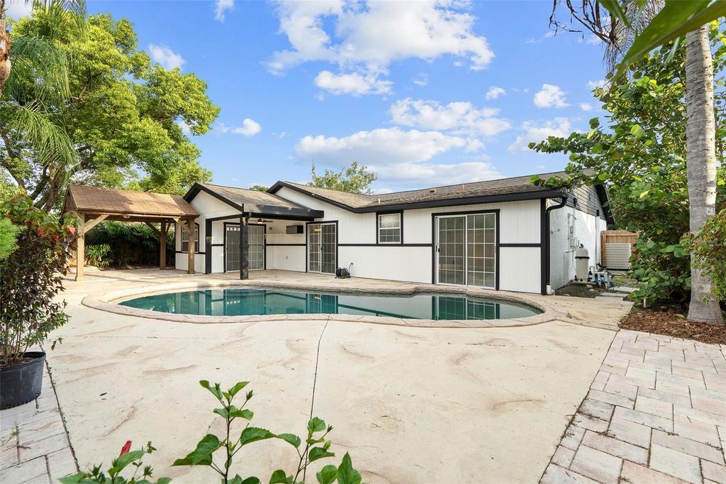 Image 27 of property listing at 5308 BLACK PINE DRIVE, Tampa, FL 33624