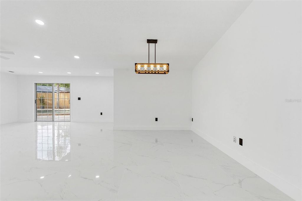 Image 10 of property listing at 5308 BLACK PINE DRIVE, Tampa, FL 33624