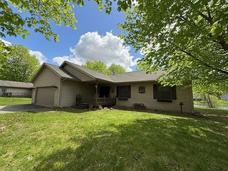 8917 Longview Drive, Canadian Lakes, MI 49346