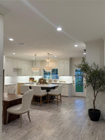 407 Harris Road, Highlands, TX 77562