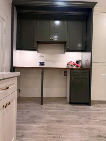 407 Harris Road, Highlands, TX 77562