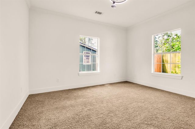 407 Harris Road, Highlands, TX 77562