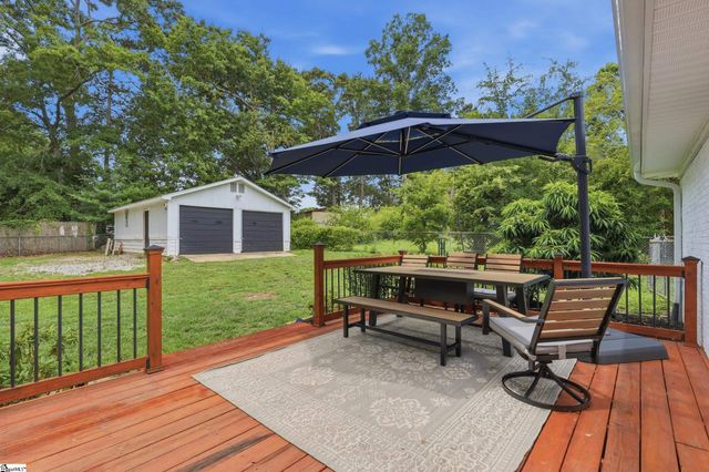 23 Blue Mountain Drive, Greenville, SC 29617