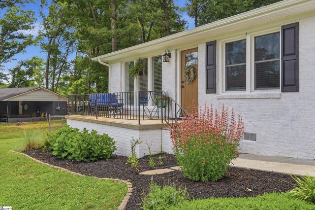 23 Blue Mountain Drive, Greenville, SC 29617