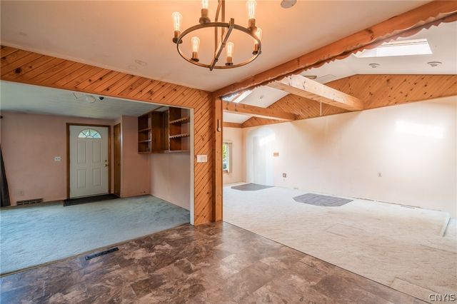 105 Ashford Court, Salina, NY 13211