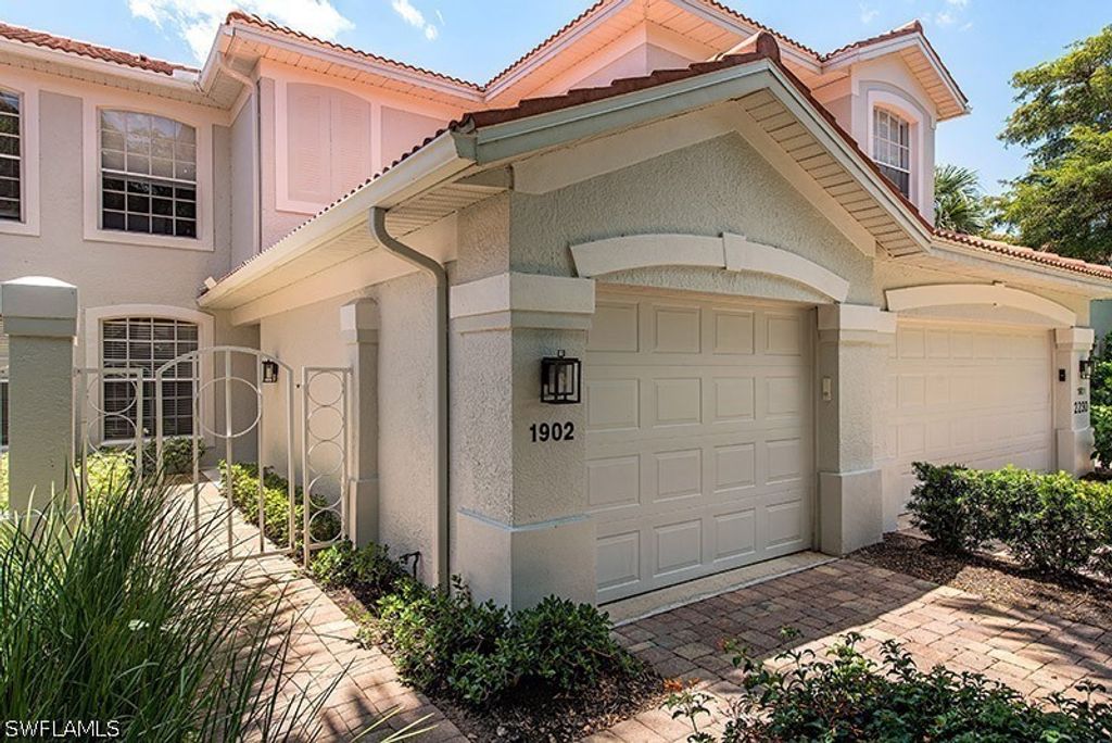 2230 Arielle DR 1902, Naples, FL 34109