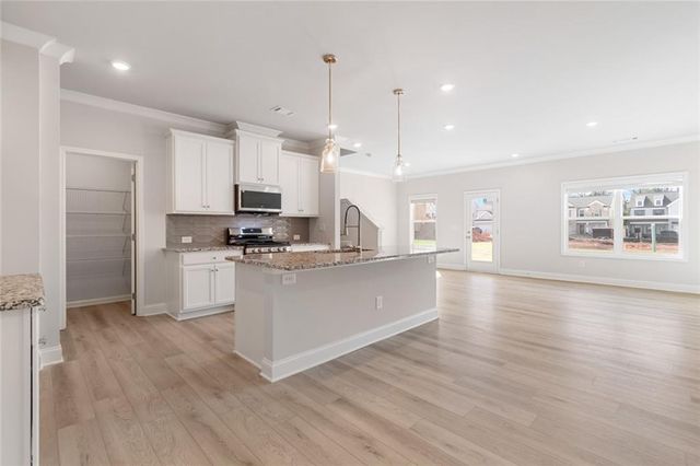 3546 Iron Hearth Bend, Snellville, GA 30039