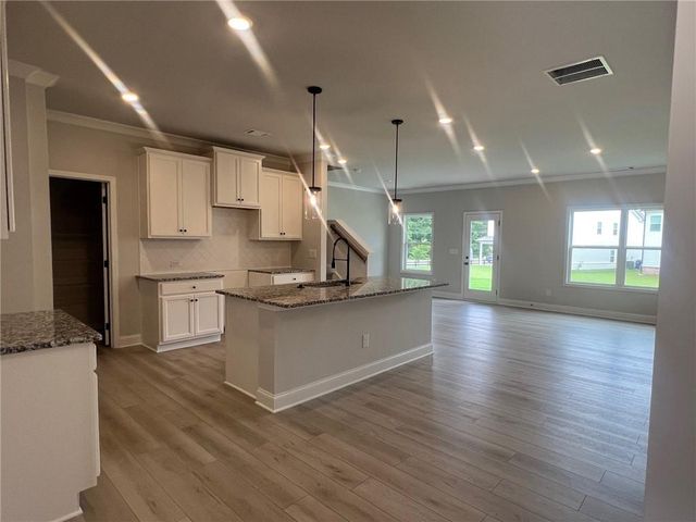 3546 Iron Hearth Bend, Snellville, GA 30039