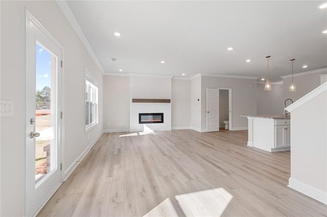 3546 Iron Hearth Bend, Snellville, GA 30039