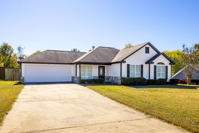 165 Lee Road 2148, Smiths Station, AL 36877