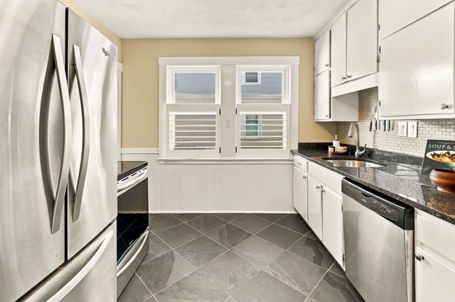 19 Dartmouth Street 19, Arlington, MA 02474