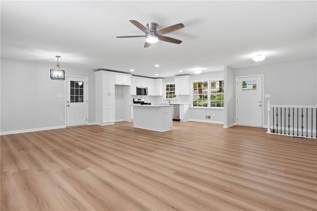 2131 Rolling Acres Drive SW, Conyers, GA 30094