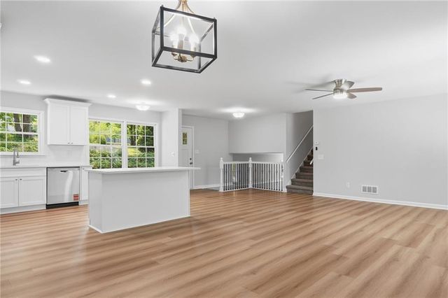 2131 Rolling Acres Drive SW, Conyers, GA 30094