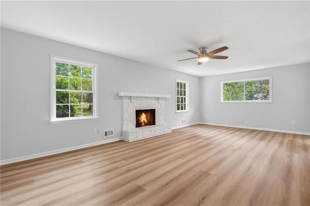 2131 Rolling Acres Drive SW, Conyers, GA 30094