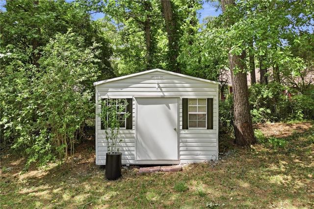 2131 Rolling Acres Drive SW, Conyers, GA 30094