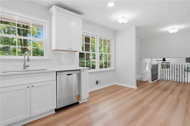 2131 Rolling Acres Drive SW, Conyers, GA 30094