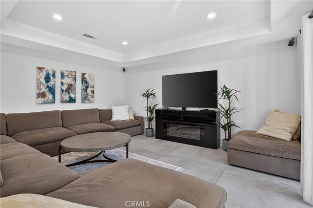 13964 Morrison Street, Sherman Oaks, CA 91423