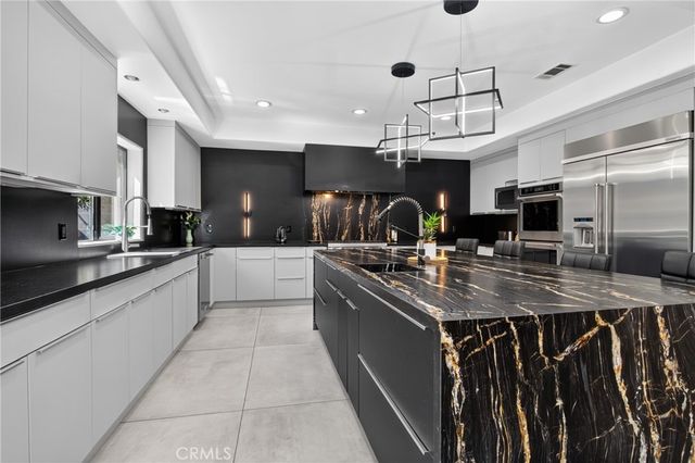 13964 Morrison Street, Sherman Oaks, CA 91423