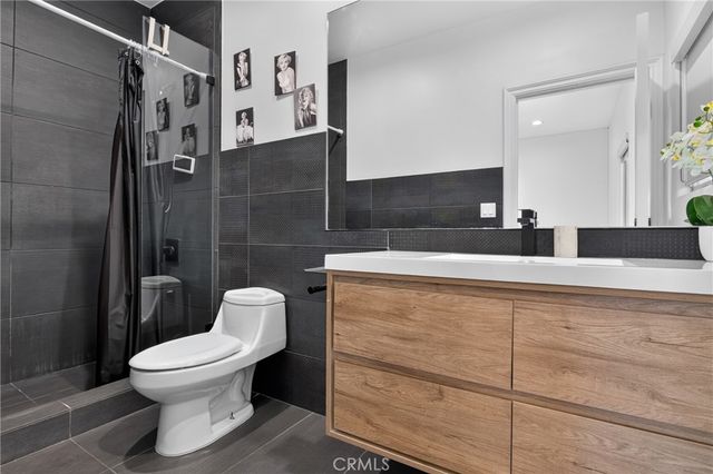 13964 Morrison Street, Sherman Oaks, CA 91423
