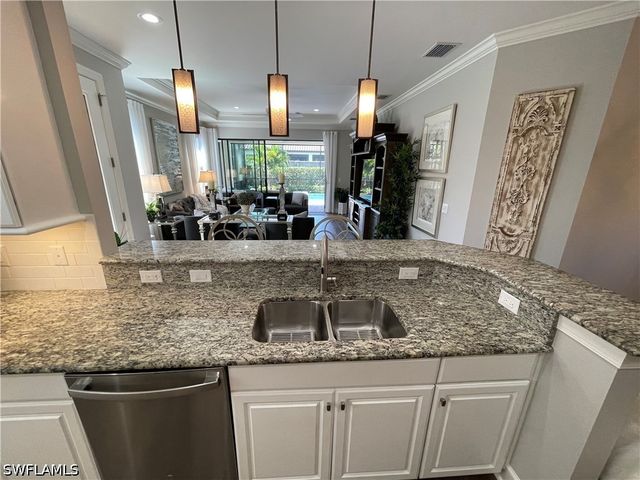 8328 Lucello TER N, Naples, FL 34114