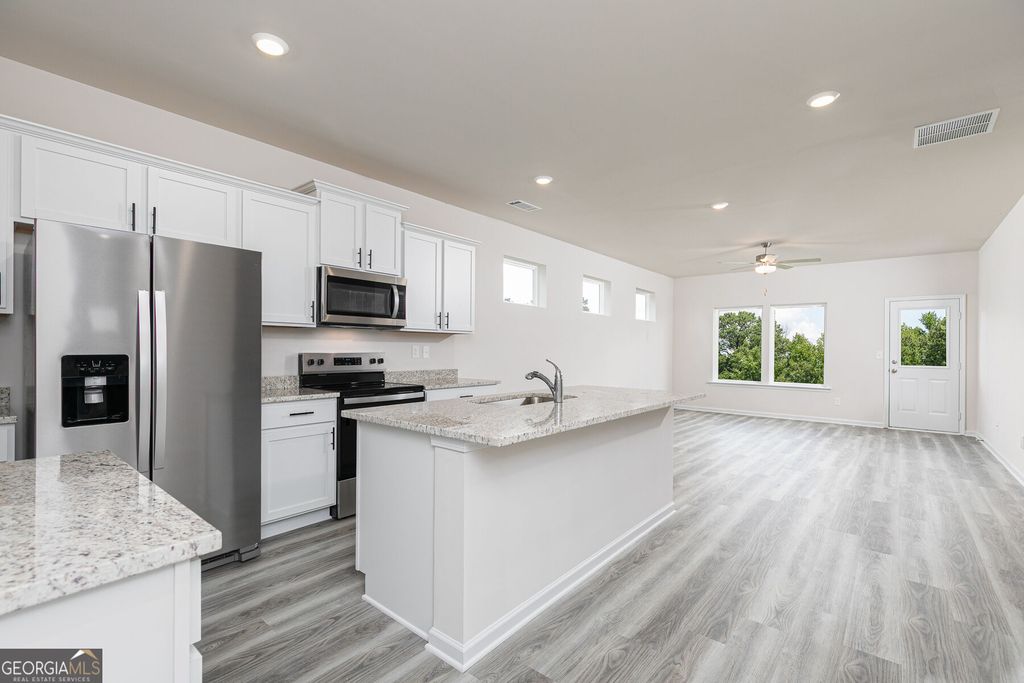 727 Berkeley Drive, Conyers, GA 30013 — photo 4