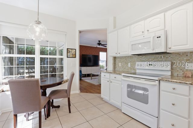 11 Sweetwater Ct, Bluffton, SC 29909