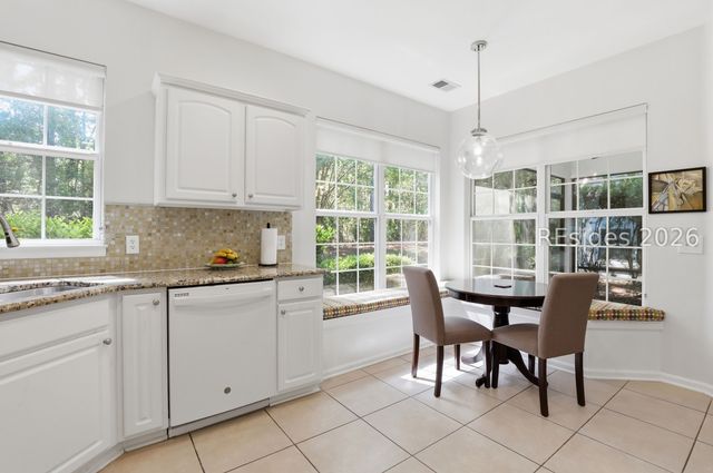 11 Sweetwater Ct, Bluffton, SC 29909