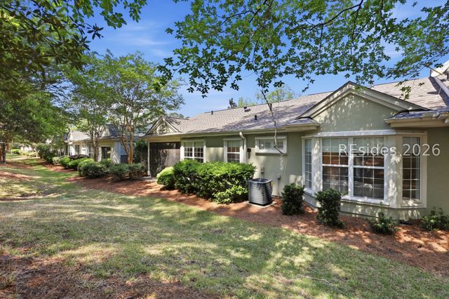 11 Sweetwater Ct, Bluffton, SC 29909
