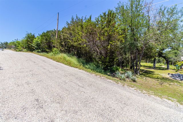 2718 N Mountain View Road, Granbury, TX 76048