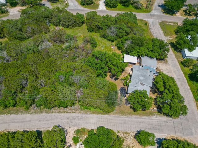 2718 N Mountain View Road, Granbury, TX 76048