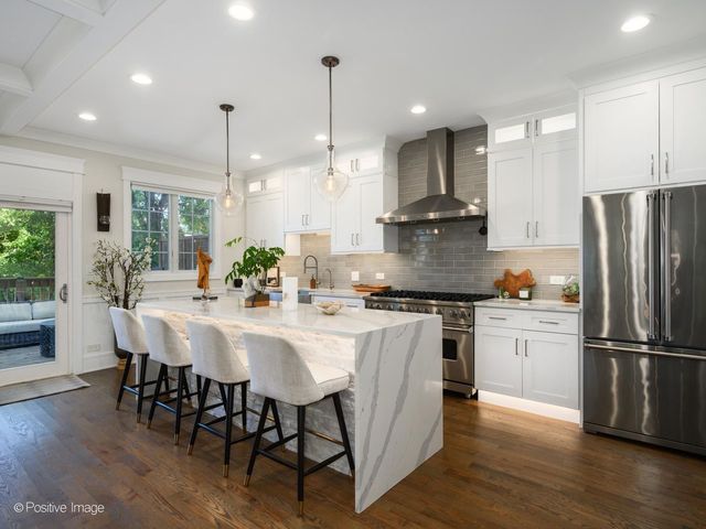 5948 W Grace Street, Chicago, IL 60634