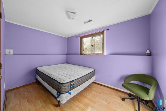 2012 E Tracy Ln Lane, Sioux Falls, SD 57103