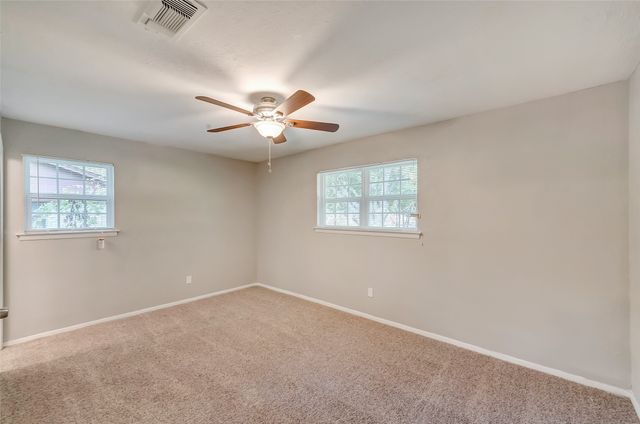 2833 Kingsbury Avenue, Richland Hills, TX 76118