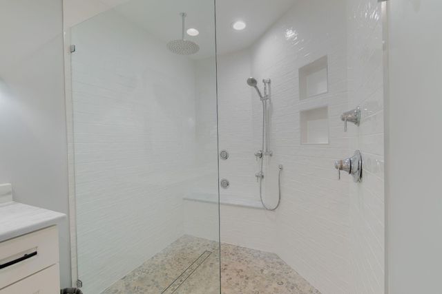 2524 La Cristal Circle, Palm Beach Gardens, FL 33410