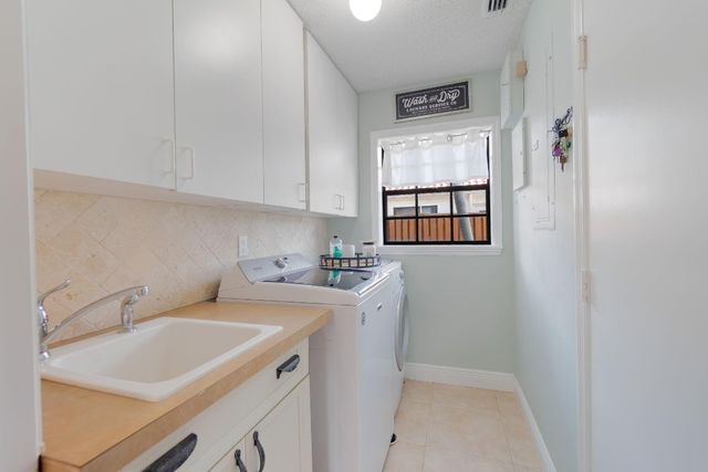 2524 La Cristal Circle, Palm Beach Gardens, FL 33410