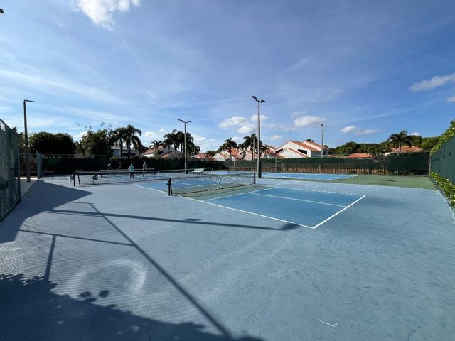 2524 La Cristal Circle, Palm Beach Gardens, FL 33410