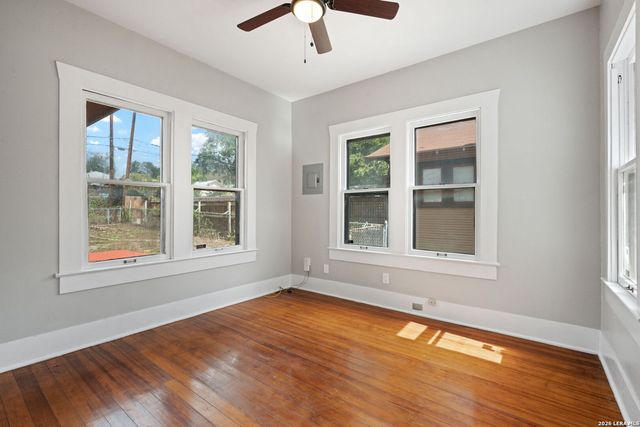 627 W MULBERRY AVE, San Antonio, TX 78212