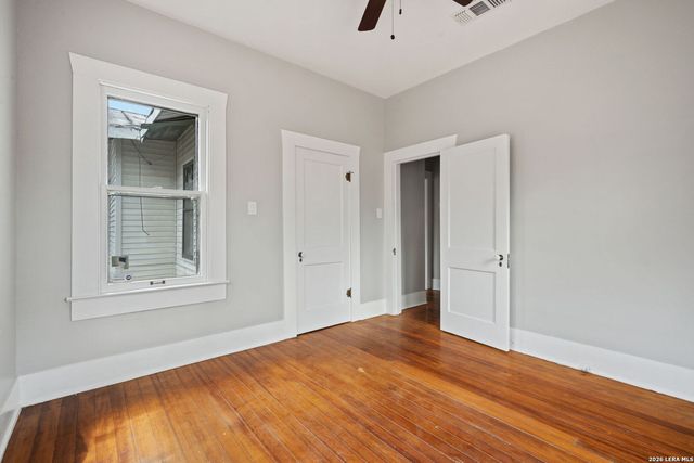 627 W MULBERRY AVE, San Antonio, TX 78212