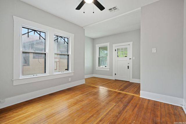 627 W MULBERRY AVE, San Antonio, TX 78212