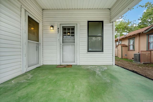 627 W MULBERRY AVE, San Antonio, TX 78212