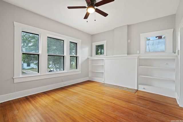 627 W MULBERRY AVE, San Antonio, TX 78212